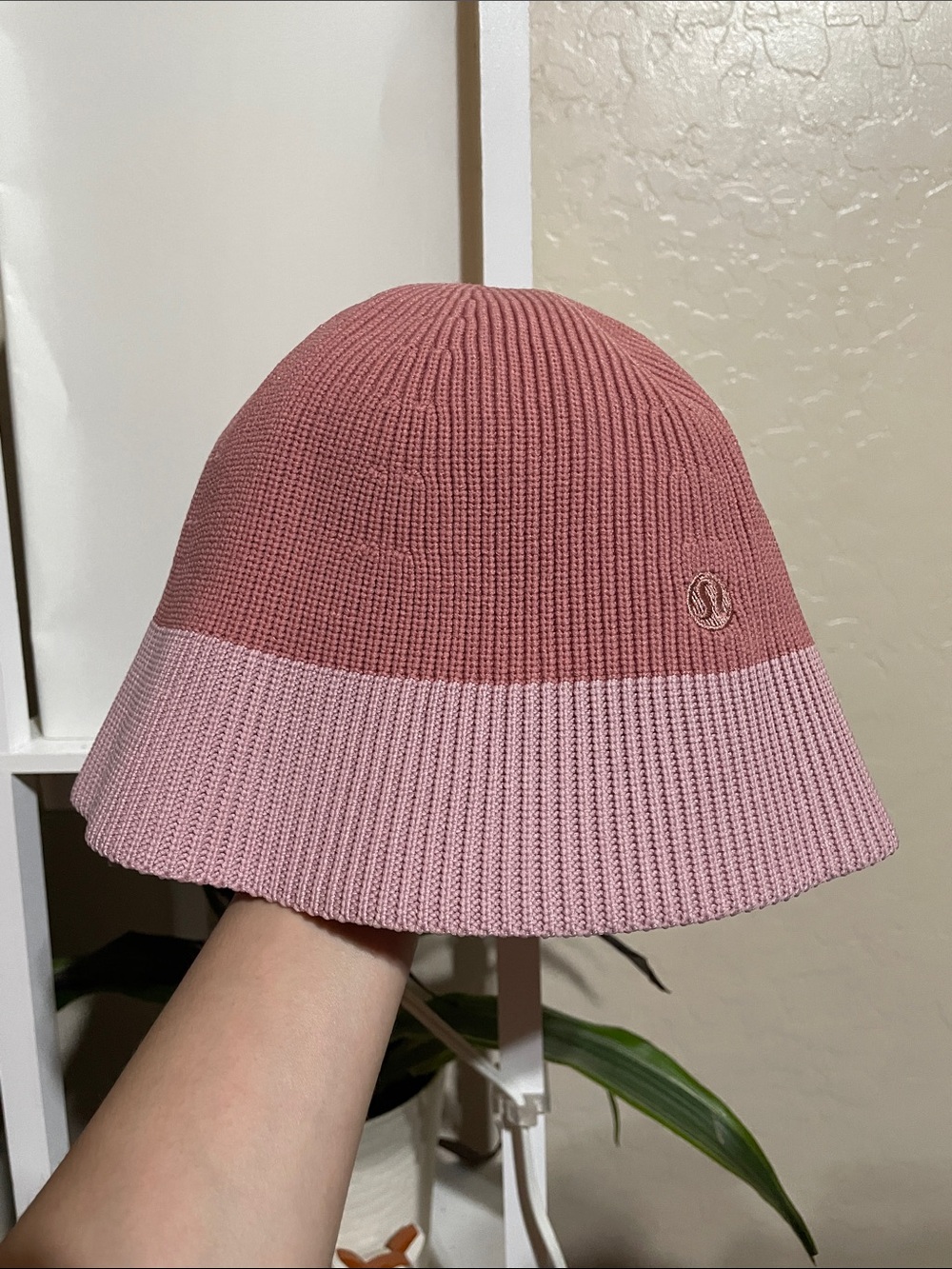 lululemon athletica Two-Tone Rose Knit Bucket Hat